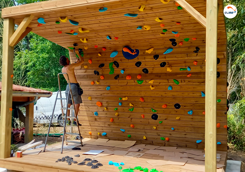 Ouverture des blocs mur d'escalade Séquoia CLIMB IT par Guillaume Glairon Mondet