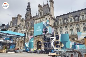 CLIMB IT construit le mur d'escalade Fanzone Hotel de ville pour les jeux olympiques et paralympiques Paris 2024